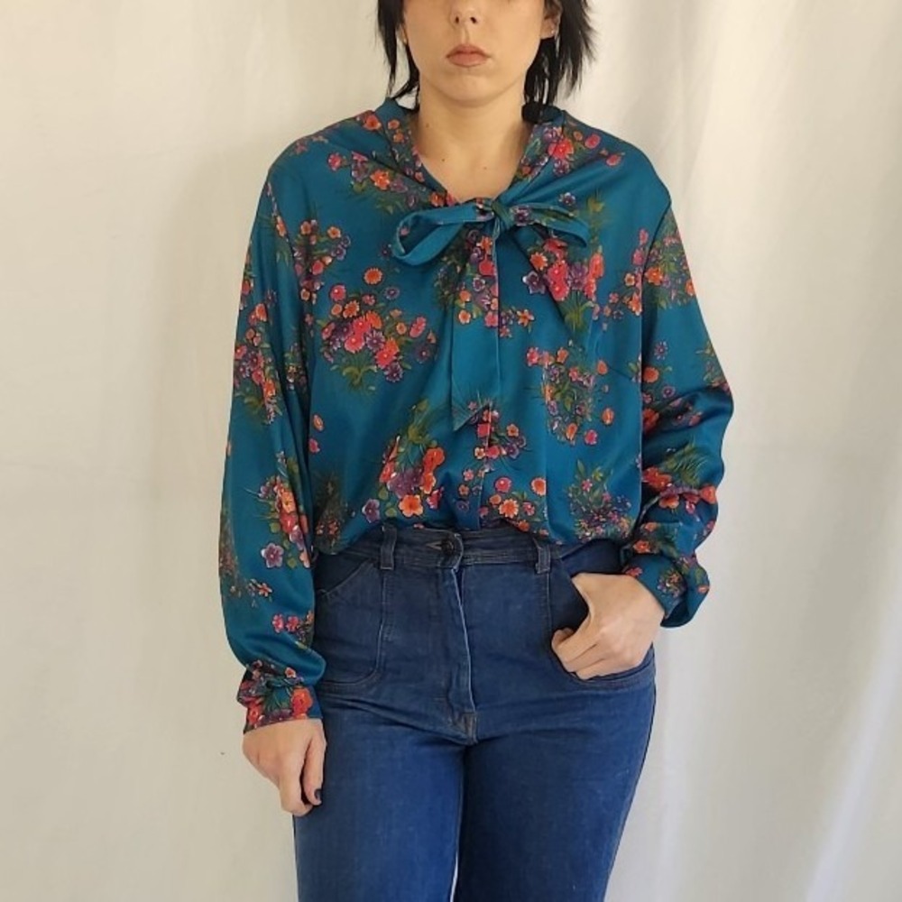 70s Teal, Pink,‎ and Purple Floral Blouse